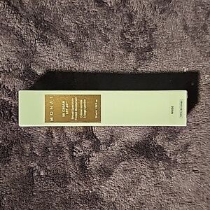 BNIB BB cream spf 40 moisturizer